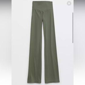 OFFLINE By Aerie Real Me Xtra Bootcut Legging